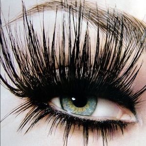 Meet your Posher, Suzanne