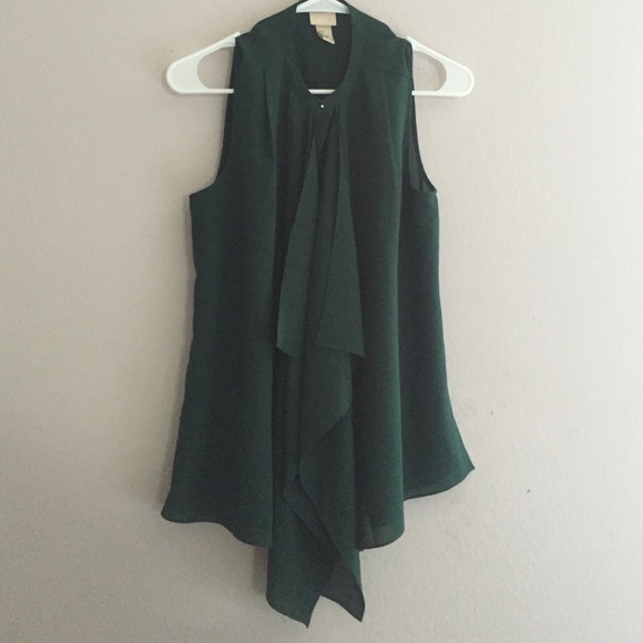 H&M Tops - H& M Super cute top