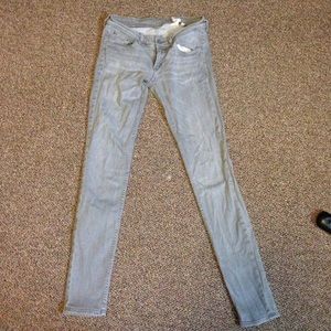 Light gray skinny jeans