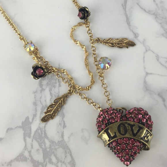Betsey Johnson necklace