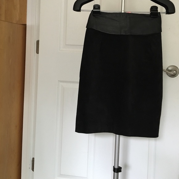 Suede skirt leather detail at waist