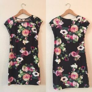 Merlons Floral Pattern Dress