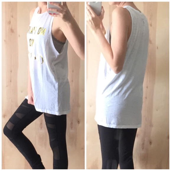 SOLD! No Pain, No Champagne Tank 🍾 - Picture 3 of 4