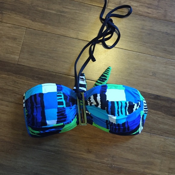 Bandeau bikini top