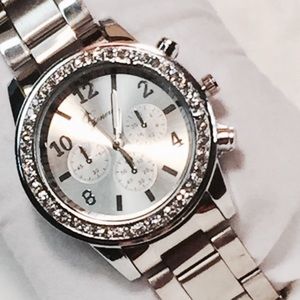 Casual Geneva Silver Diamond Quartz Watch