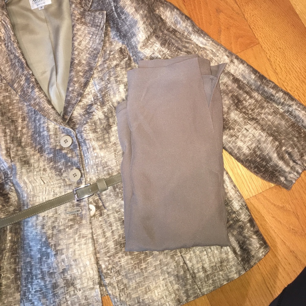 **Armani Collezioni linen silk blend suit