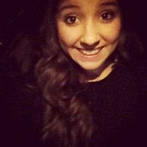 Meet your Posher, Daniela