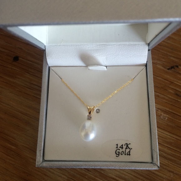 Pearl necklace