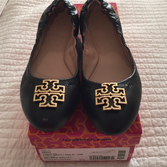 ❌❌SOLD❌❌100% Authentic Navy Tory Burch Flats