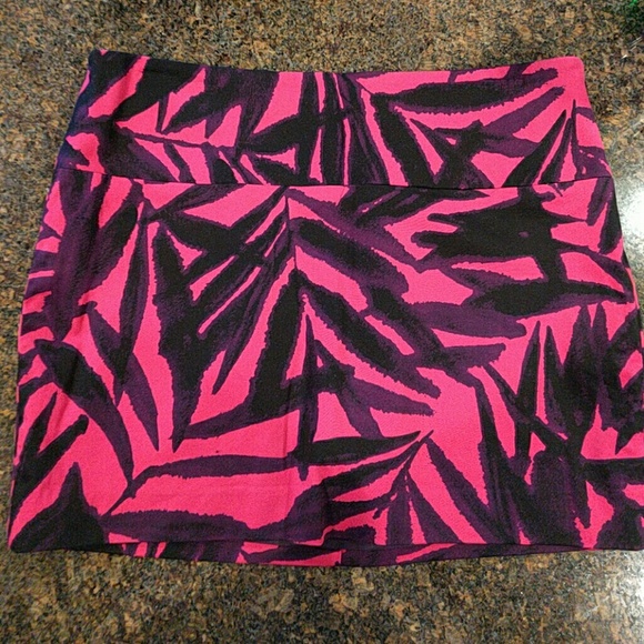 Express mini skirt