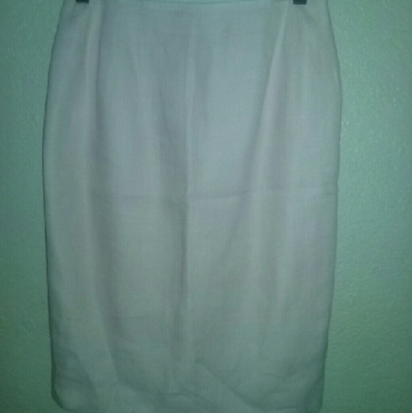 Valerian Stevens linen skirt