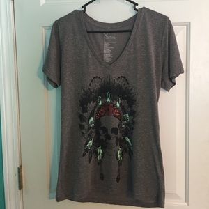 Gray t-shirt with Indian skull
