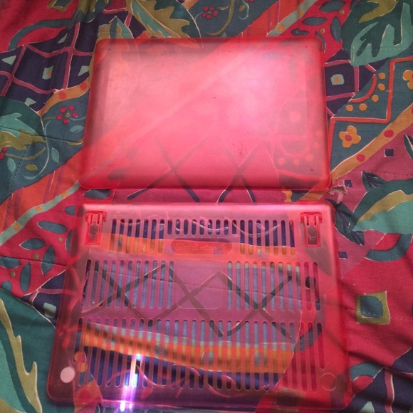 MacBook Pro case - Picture 2 of 2