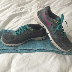 Womens Nike shoes