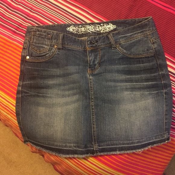 Denim skirt - Picture 1 of 4