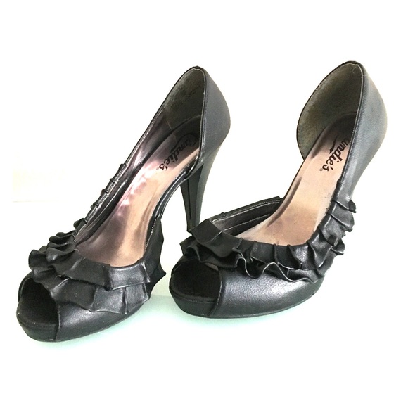 Black 3.5" heel
