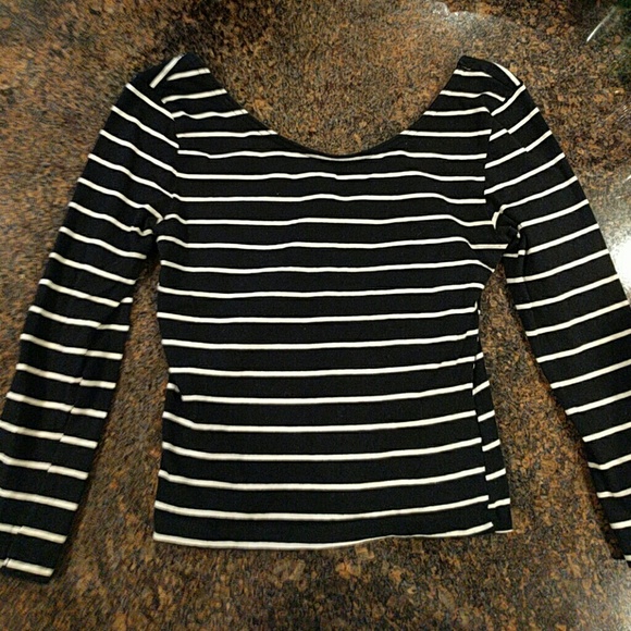 Black and white crop top