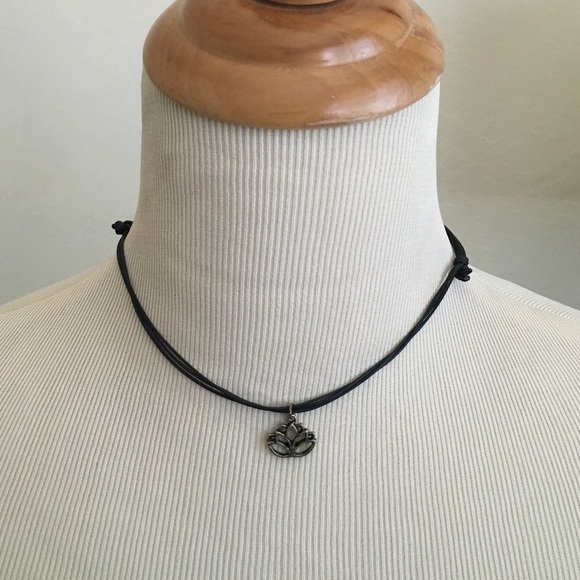 Necklace/choker