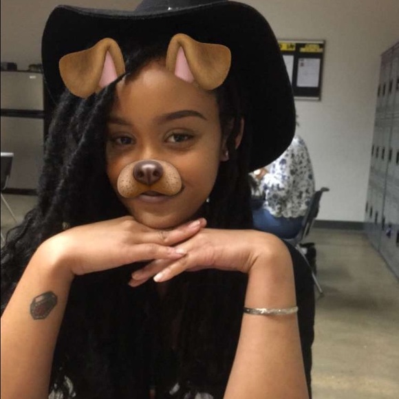 Meet your Posher, Jada - Picture 1 of 1