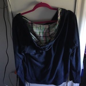 Vineyard vine sweatshirt