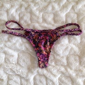 Frankie's Bikinis Oceanside Bottom