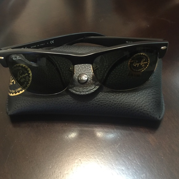 Ray-Ban's - Picture 1 of 3