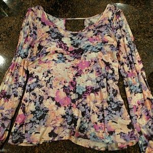 Urban outfitters floral top-staring at stars