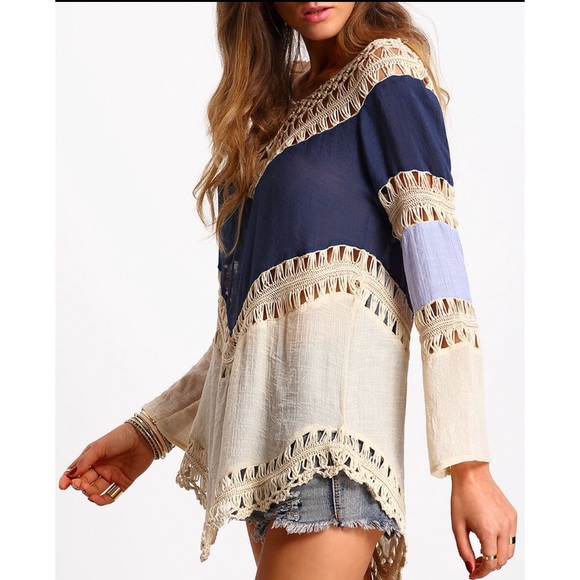 Blue casual crochet loose top. - Picture 3 of 4