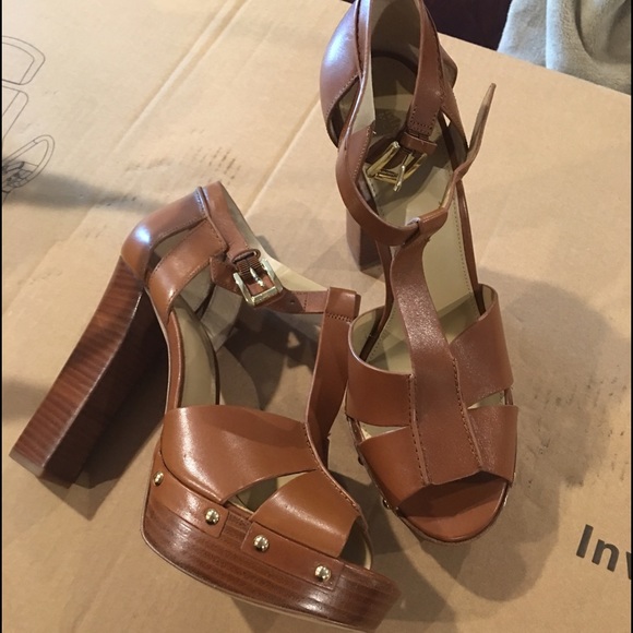 Michael Kors sandals new