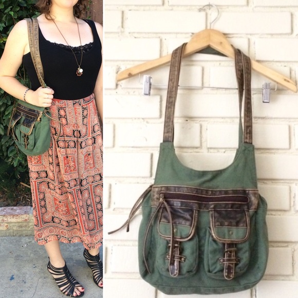 Handbags - Awesome Green Purse