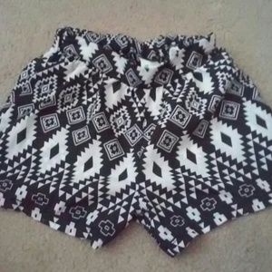Gorgeous aztec shorts