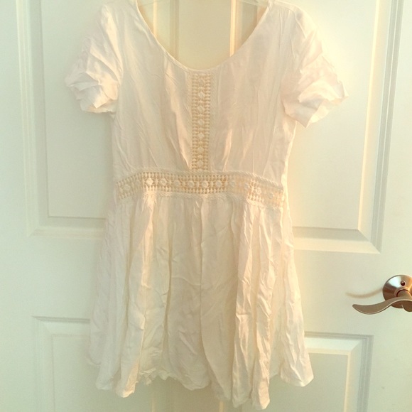 White Short-Sleeve Decorative Front Dress