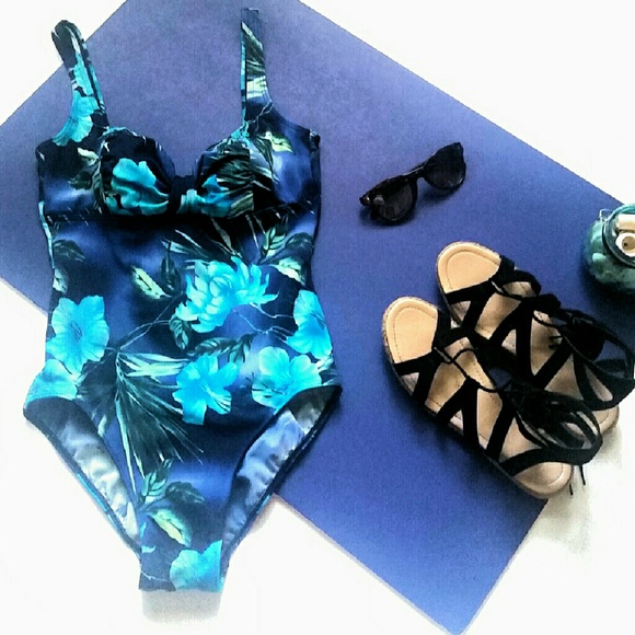 It Figures Other - It Figures 1 piece swimsuit. 10. Floral blue.