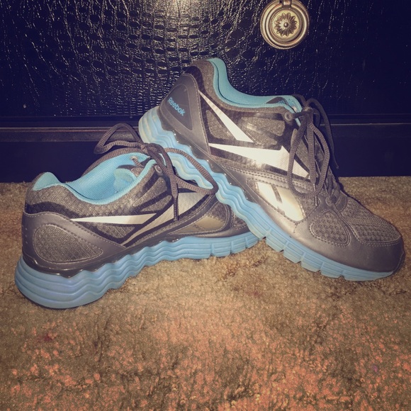 Reebok Shoes - Reebok tennis shoes