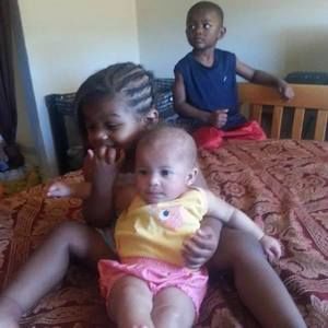 Meet your Posher, Gloria