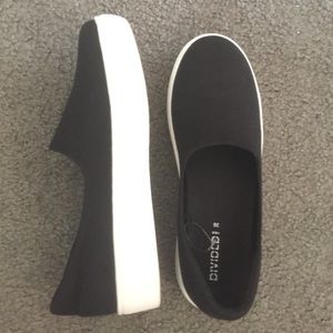 H&M Black and white platform slip-ons