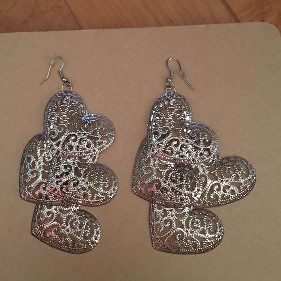 Dangle Silver Heart earrings