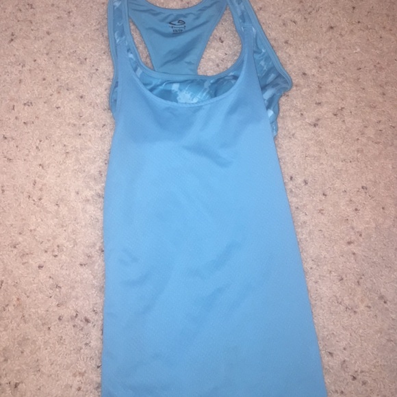 Workout top