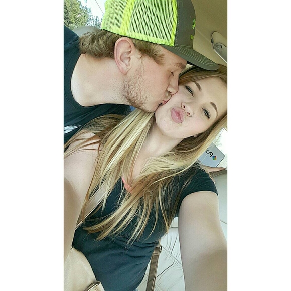 Meet your Posher, Taelor