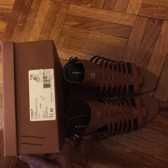 Coach wedges - Picture 3 of 3