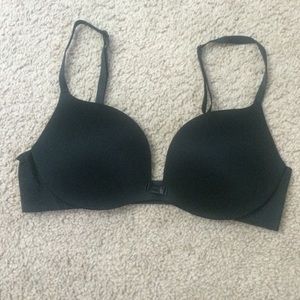 VS black push-up bra