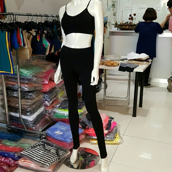 Bra cup tank crop top