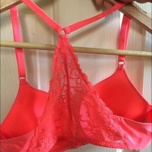 Victoria secret laced back bra
