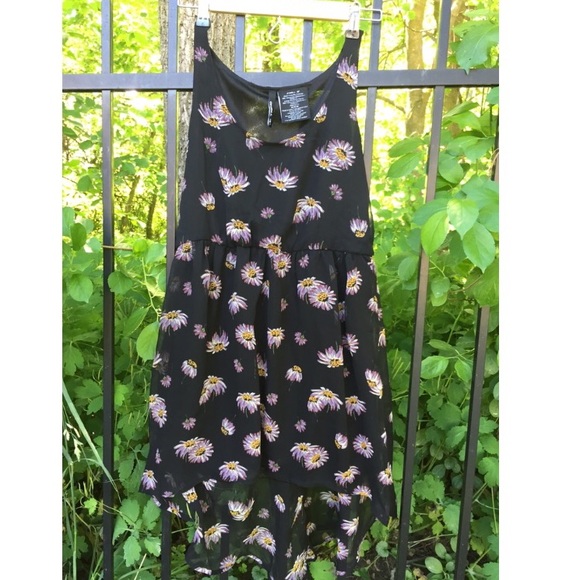 High low daisy dress