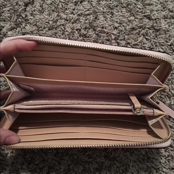 Kate Spade Wallet - Picture 4 of 4