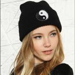 Ying Yang Black Beanie☯