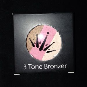 Crown 3 Tone Bronzer