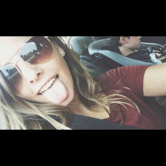 Meet your Posher, Leah