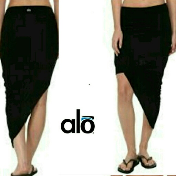 Alo Yoga Skirts Alo Yoga Haven Skirt Nwt Poshmark