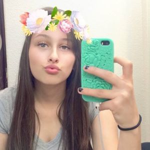 Meet your Posher, Isabel